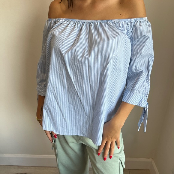 Off the Shoulder Striped Blouse - Picture 2 of 3